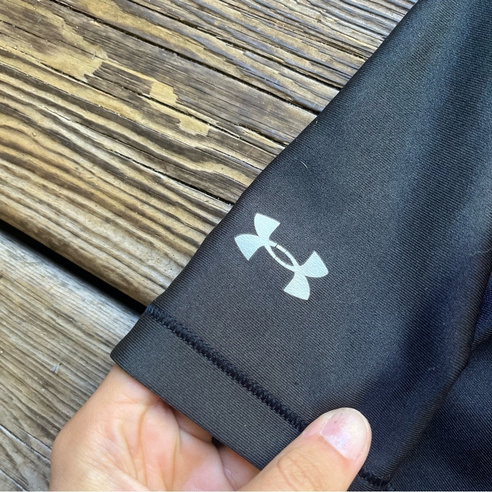 Women’s XS 5 inch Inseam grey black pattern spandex running shorts athletic - Picture 2 of 5